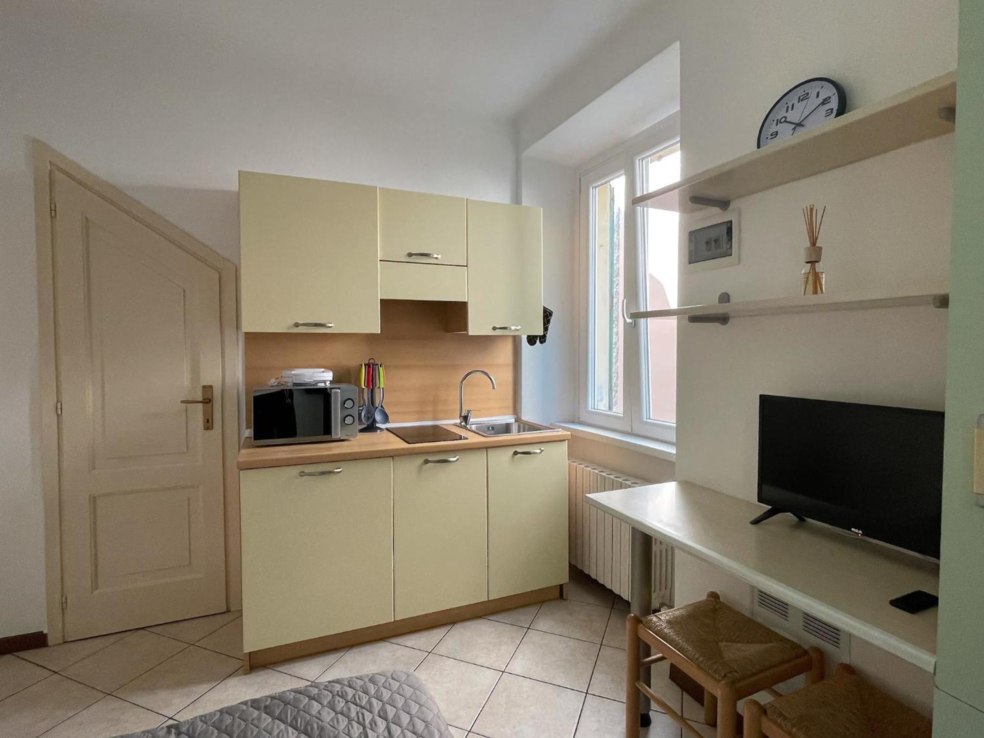 Roncati 7 Center Town Studio Apartments Bellagio Exterior photo